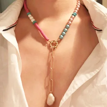 Asimetrinis dizainas trumpą karoliai, aukso spalvos grandinės gamtos perlas kūrybos susiuvimo karoliai 2020 moterų mados juvelyriniai dirbiniai dovanos